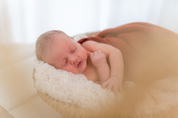 newborn-0091942FF58-2505-721E-6140-BC0C3D051BAB.jpg
